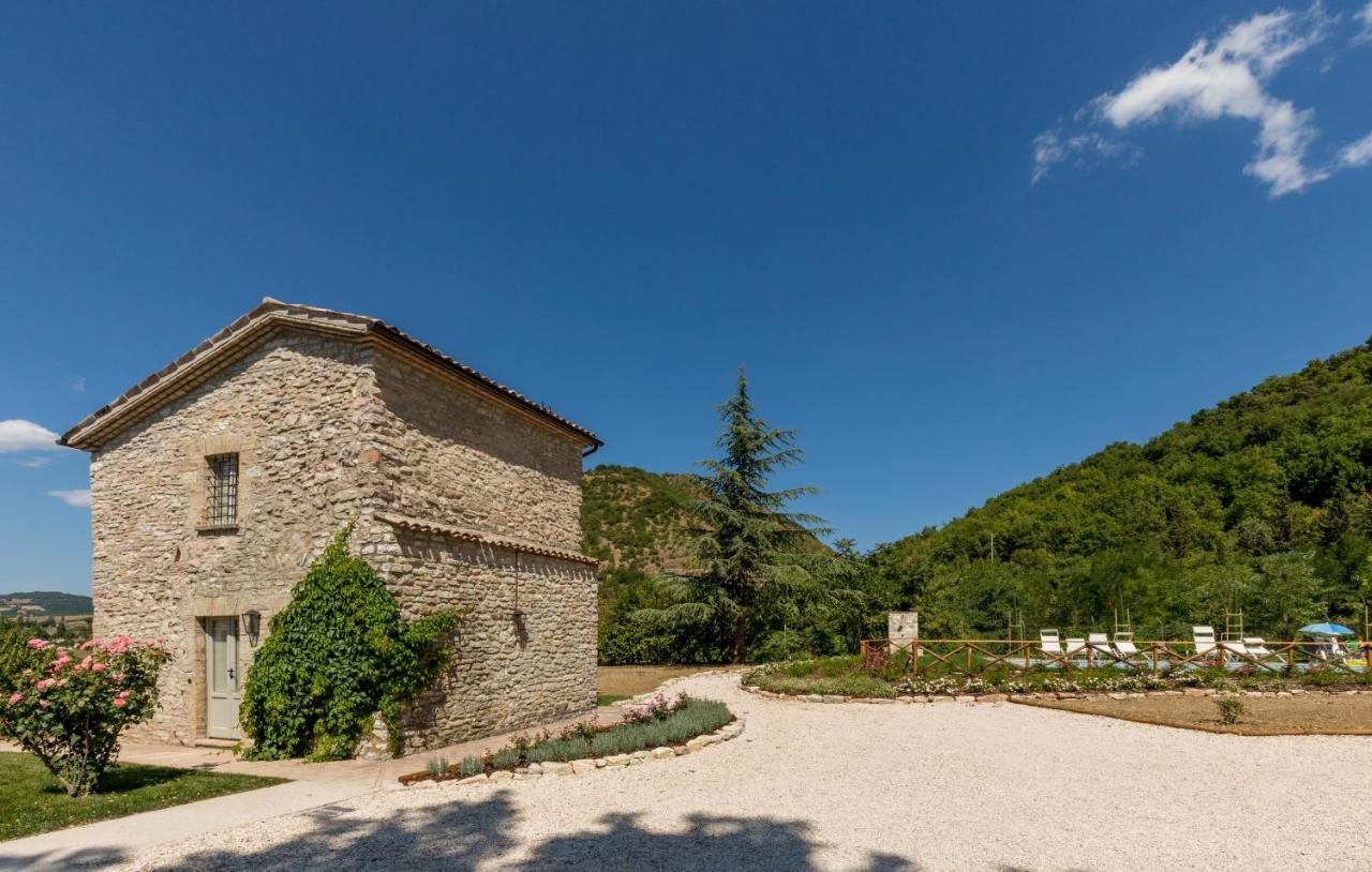 I Casali Di Villa Benveduti Gubbio Exterior foto